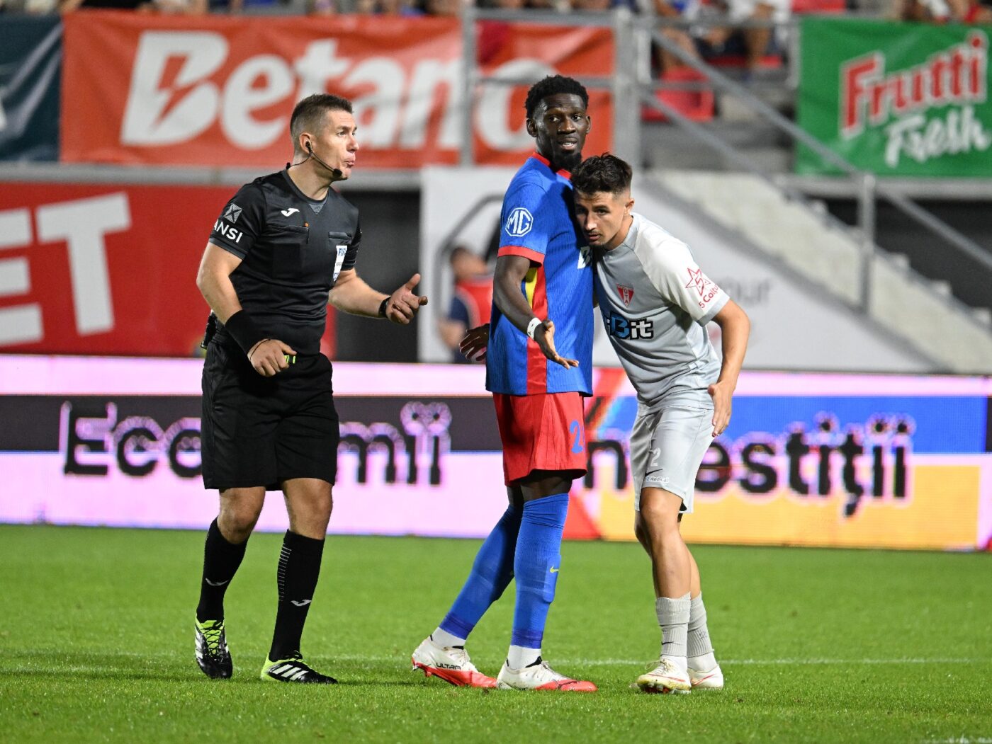 Dylan Batubinsika a plecat după Dinamo – FCSB 2-1. Francezul a părăsit România cu destinația Serbia
