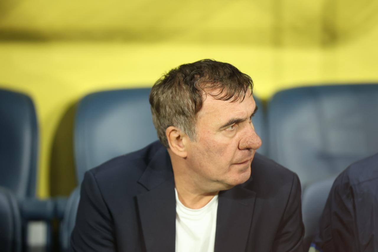 Fotbalistul convocat de Gică Hagi în premieră la națională rupe tăcerea față de abordarea selecționerului: „Cu Suedia, niciun jucător n-a făcut asta!”. EXCLUSIV