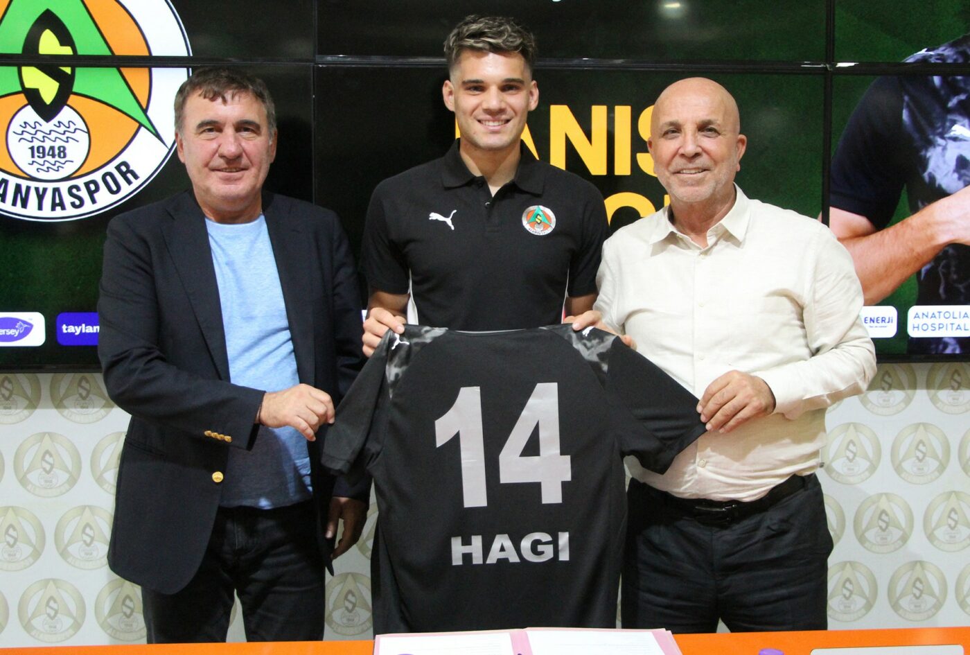 MERCATO Ianis Hagi, aproape de o nouă aventură! Cine îl vrea pe român după un an în Turcia