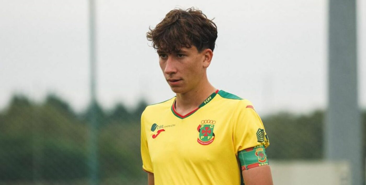 Încă un român a debutat în Portugalia! Cine e uriașul de 18 ani care a jucat primul său meci în fotbalul lusitan