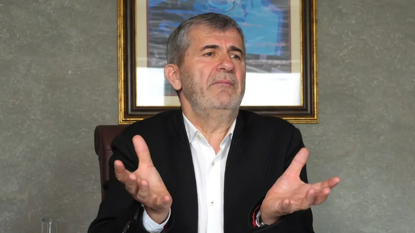 Jucătorul care l-a adus la disperare pe Valeriu Iftime. „Am fost un prost că l-am transferat. M-am luat după Leo Grozavu, iar acum nu pot să mai scap de el”. EXCLUSIV