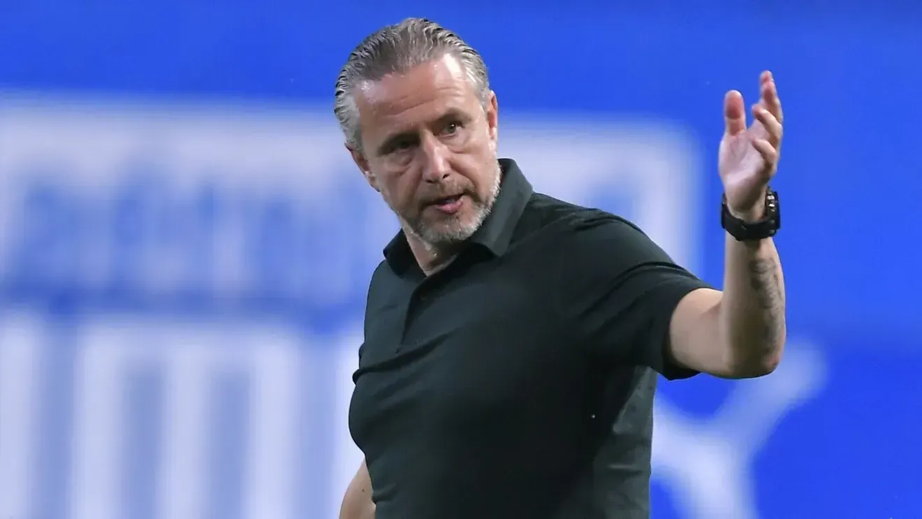 Șocați să afle că Reghecampf pleacă la FCSB din presă, șefii clubului din Tunisia au trecut la contraatac: „Vom lua deciziile care se impun!”