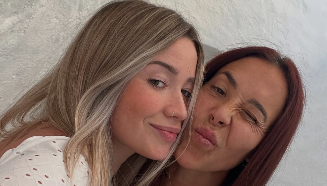 Lola e căsătorită cu Cristina și acum a decis să își facă și cont pe o platformă pentru adulți! Fotbalista, care e căpitan la Atletico Madrid, n-are inhibiții