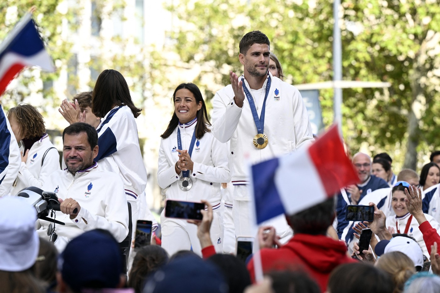 SPECIAL „Maestrul picioarelor și al mâinilor”. Povestea senzațională a unui talent fotbalistic ajuns dublu campion olimpic într-un alt sport