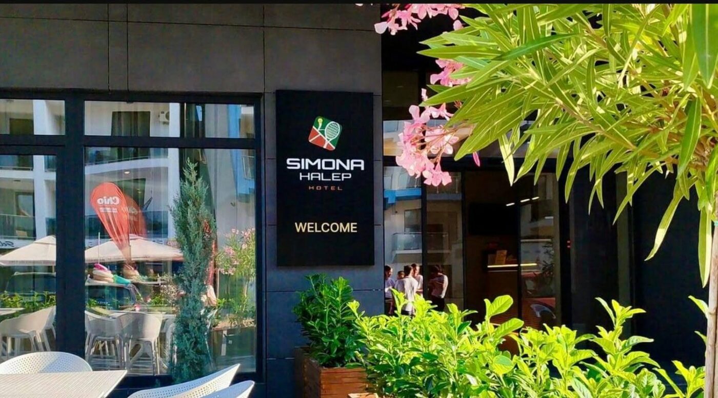 EXTRA Ce mesaj a lăsat un turist care a stat la Hotelul Simona Halep din Mamaia, după ce personalul a fost târât într-un scandal monstru