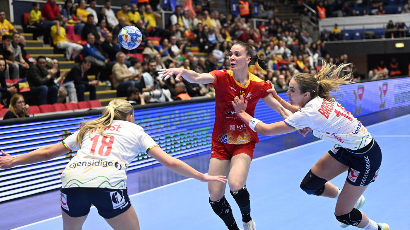 LIVE România – Danemarca, a doua semifinală a turneului Final Four EHF Euro Cup Finals de la București. A început repriza a doua. Norvegia s-a calificat în finală, după ce a a învins Ungaria