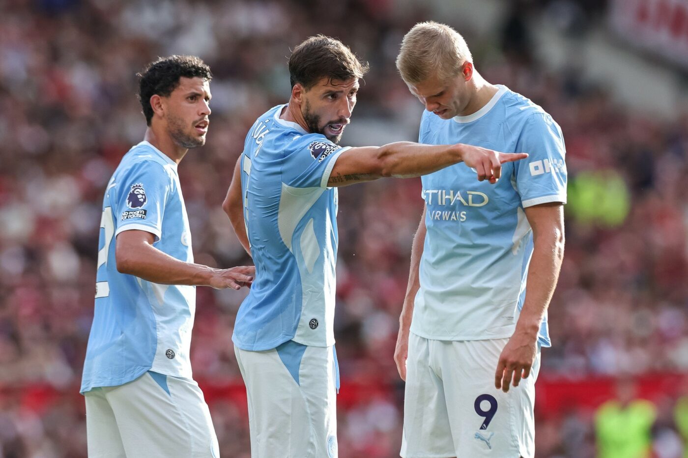 Jaful de milioane din vila starului lui Manchester City rămâne nepedepsit! Hoții ar fi fugit din țară cu prada