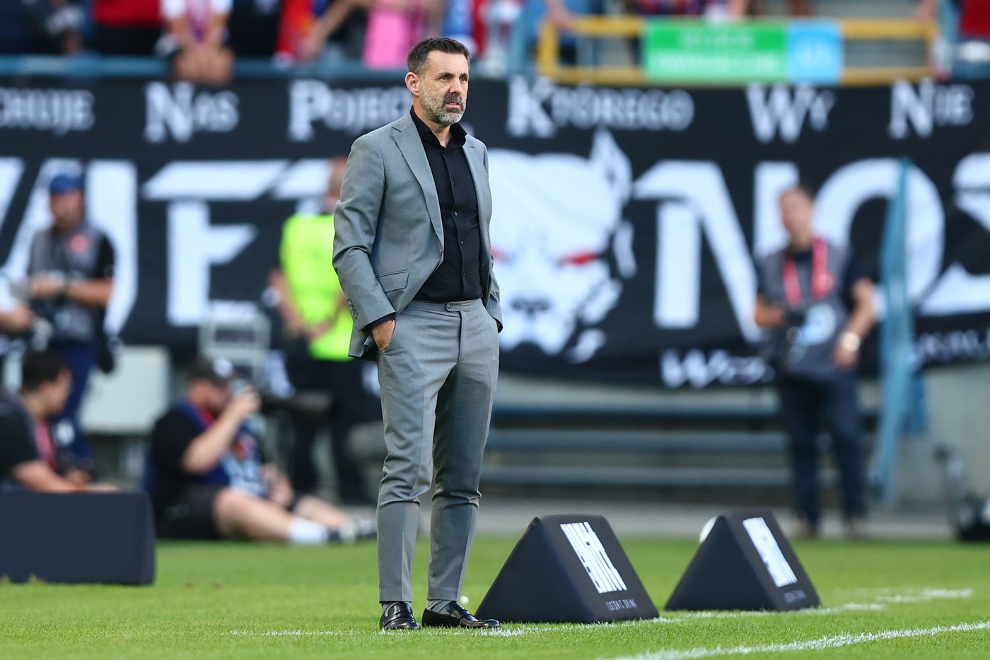 Umilință pentru Zeljko Kopic la al doilea meci în Polonia! A luat trei goluri de la o echipă de Liga 3 și e OUT din Cupă