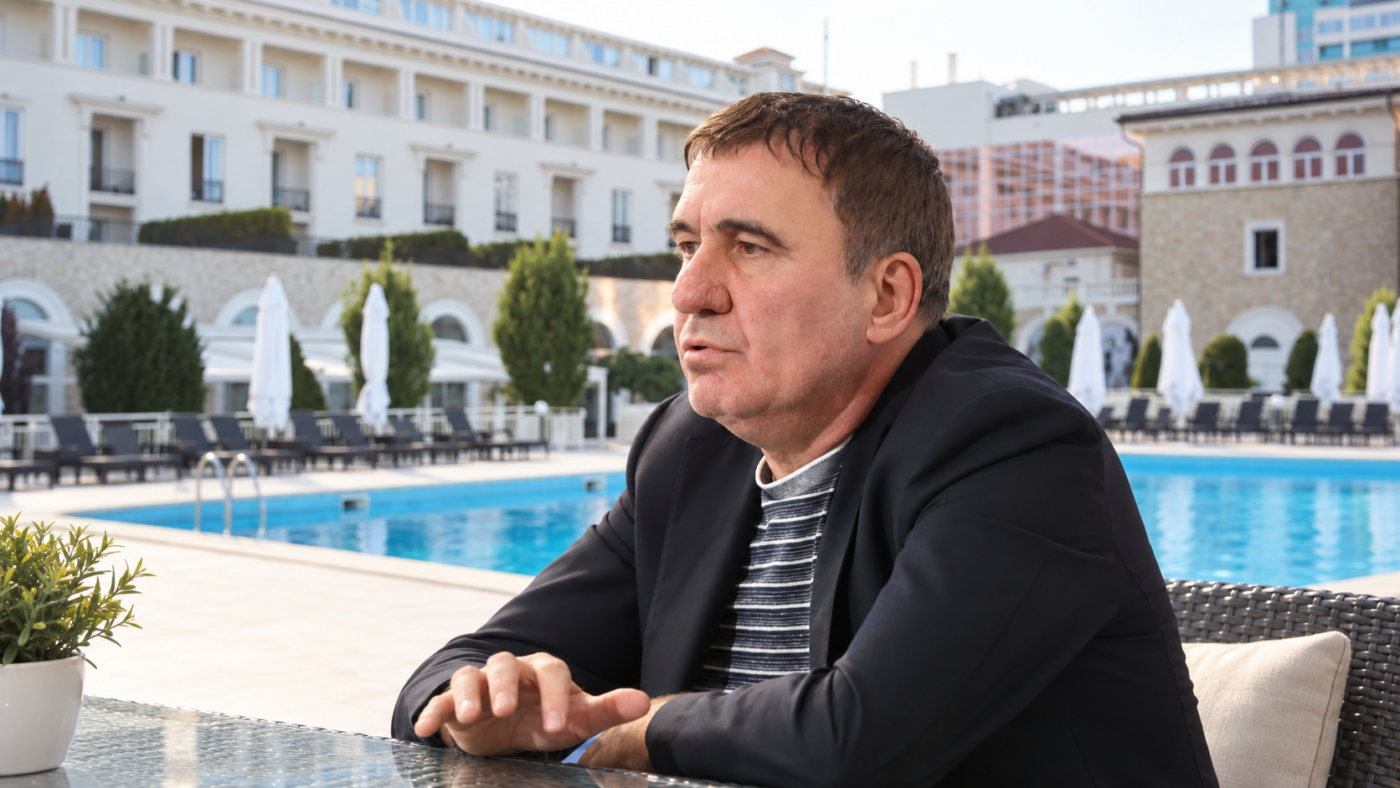 Un turist din Canada, DEZGUSTAT de ce a găsit la hotelul lui Gică Hagi din Mamaia: „Miroase urât!”