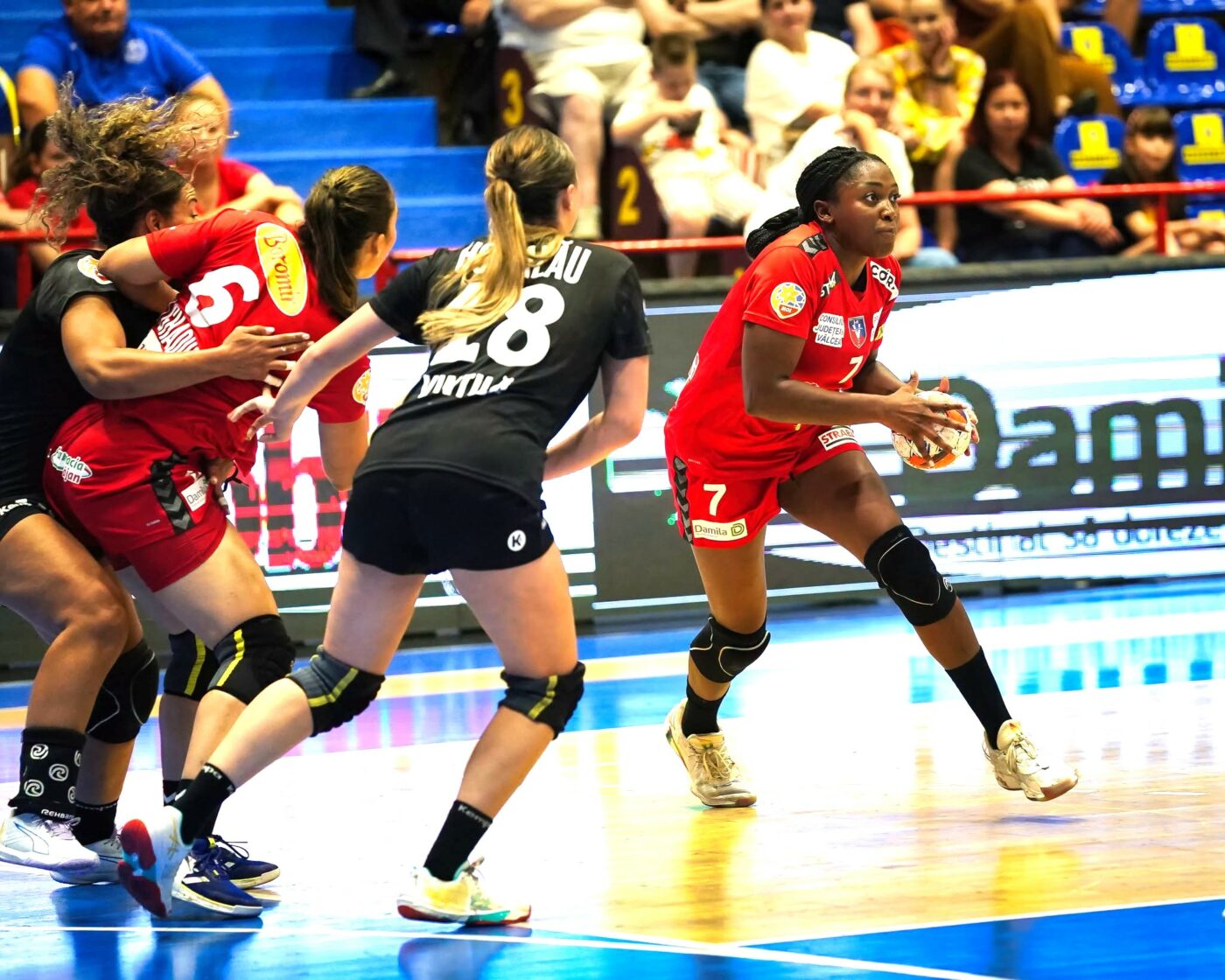Vâlcea – Metzingen, cap de afiș în turul 3 preliminar al EHF European League. Grace Zaadi: „Trebuie să luptăm timp de 60 de minute”