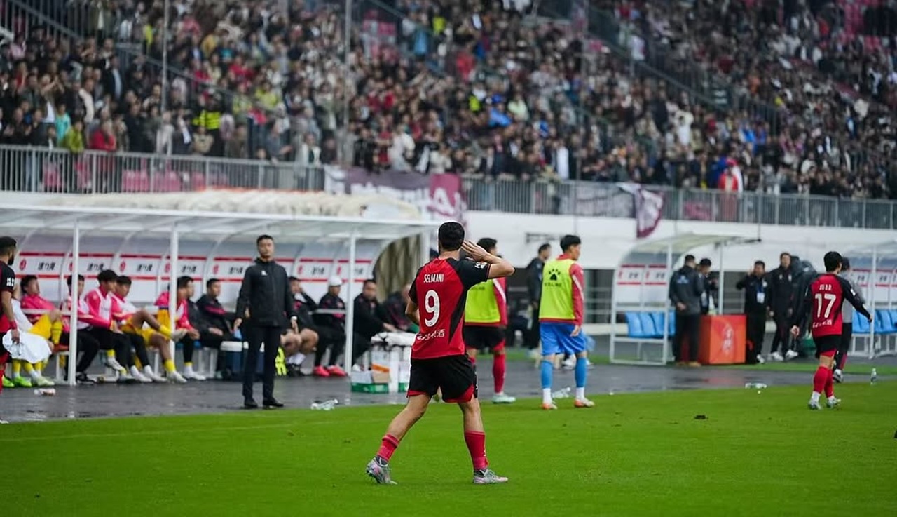 Selmani, patru goluri într-un singur meci! Fostul atacant al lui Dinamo are nouă reușite în patru etape