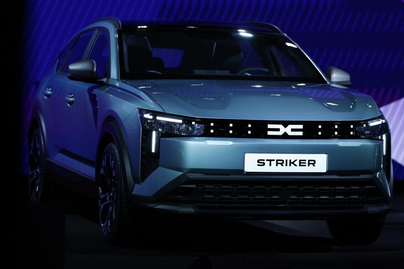 Reacția britanicilor după ce au văzut noua Dacia Striker: „Portbagajul nu e uriaș, dar tot va înghiți majoritatea lucrurilor de pe raftul mijlociu de la Lidl”