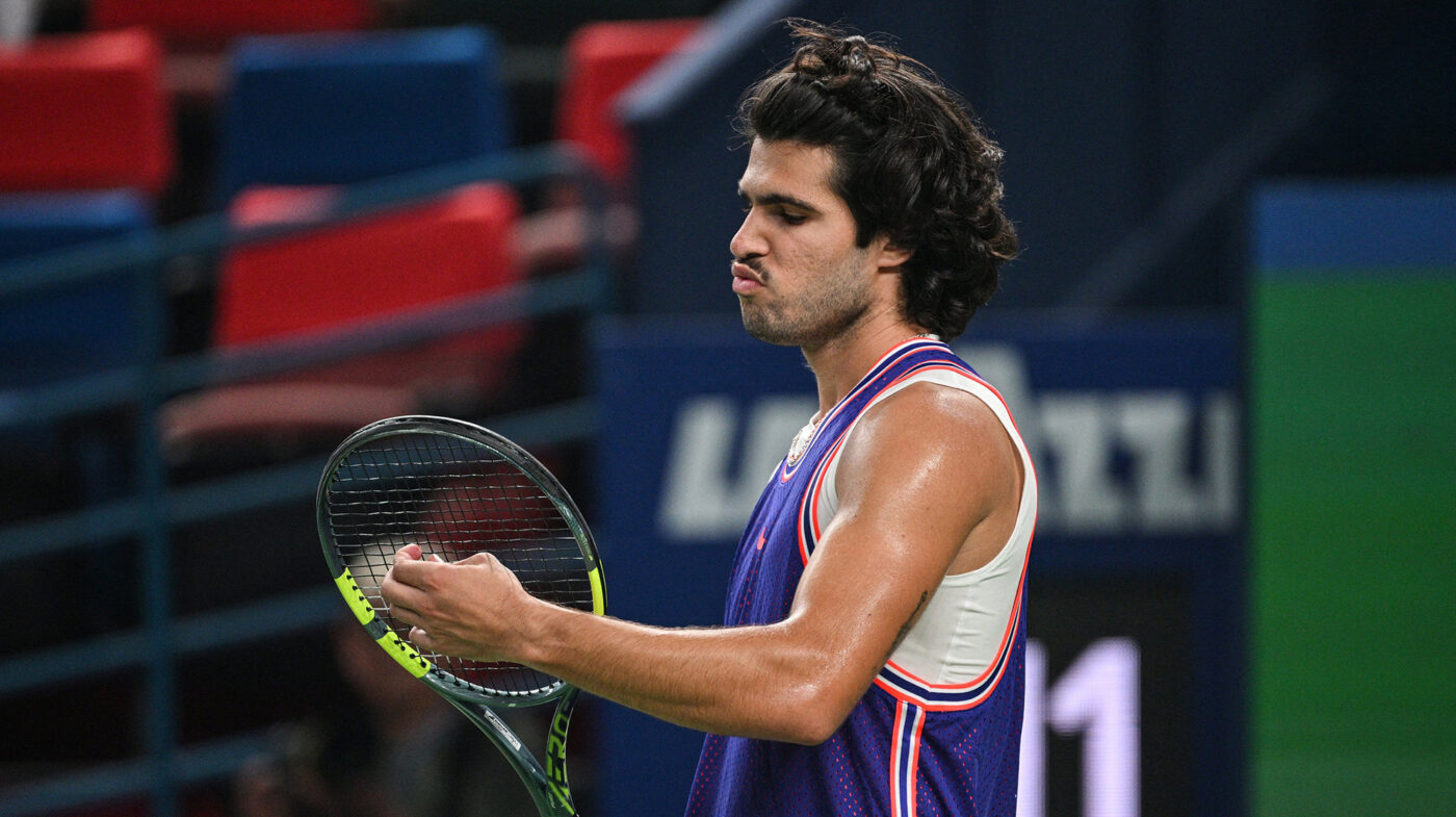 TENIS Carlos Alcaraz, scene șocante pe terenul de tenis din Shanghai: „Nu pot juca așa!”