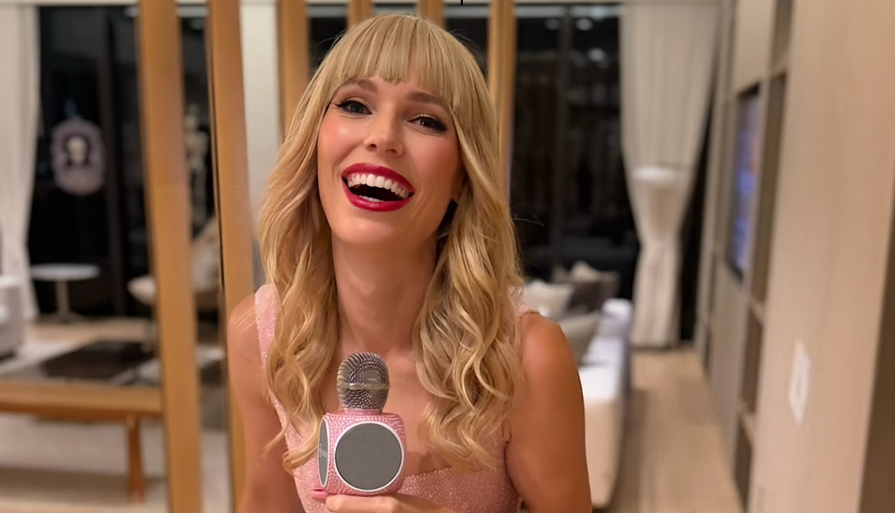 Fosta mare rivală a Simonei Halep, de nerecunoscut! Caroline Wozniacki s-a transformat în Taylor Swift