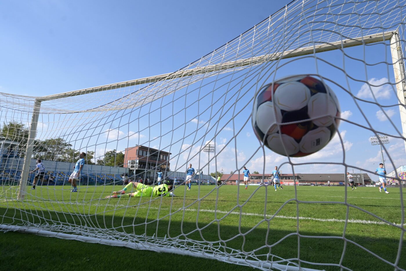 Clubul cu 1,5 milioane euro depozite și investiții bancare din Superliga bântuită de insolvență și sărăcie! „E un model, fără îndoială”. EXCLUSIV