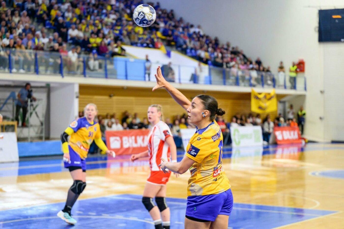 Corona Brașov, start în forță în preliminariile EHF European League. Victorie la 7 goluri cu Steaua Roșie Belgrad. Emoții cu Sorina Grozav