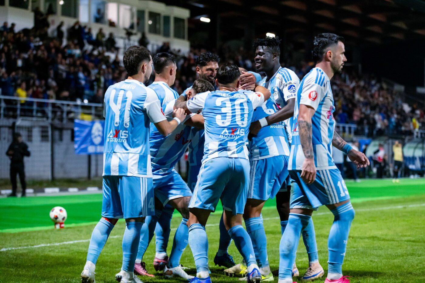 Corvinul Hunedoara – U Cluj Live Text Online de la ora 21:00, în etapa 13 din Superliga. Gazdele pot urca pe loc de play-off. Echipele probabile