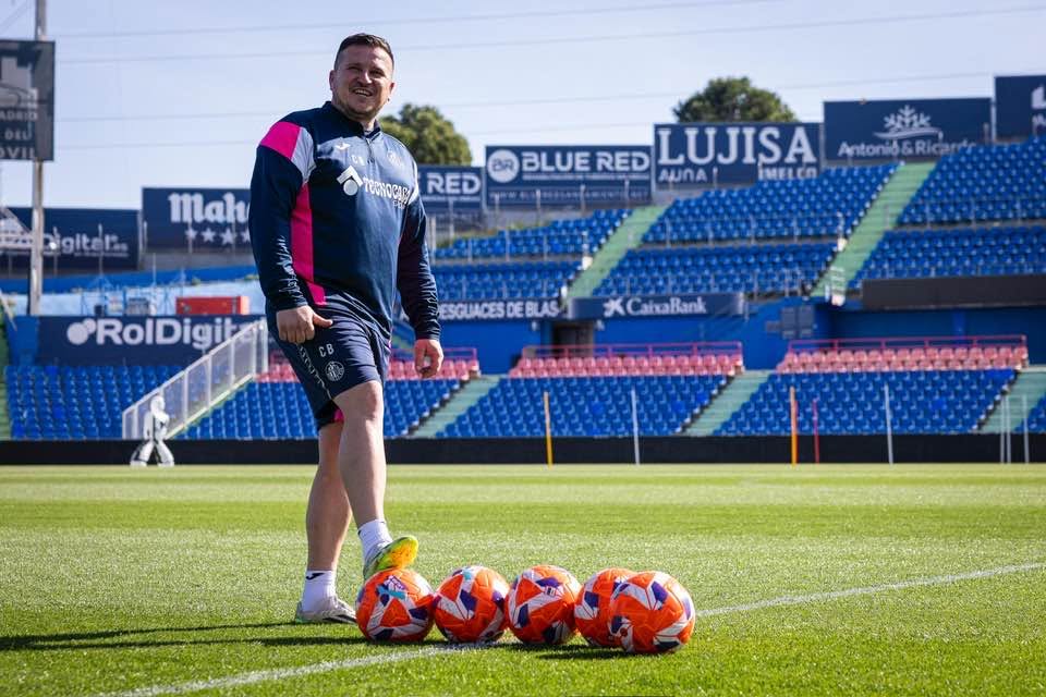 Dezvăluire tare înainte de Universitatea Craiova – Getafe: magazinerul spaniolilor nu-i doar român, ci chiar oltean! „De aproape”. EXCLUSIV