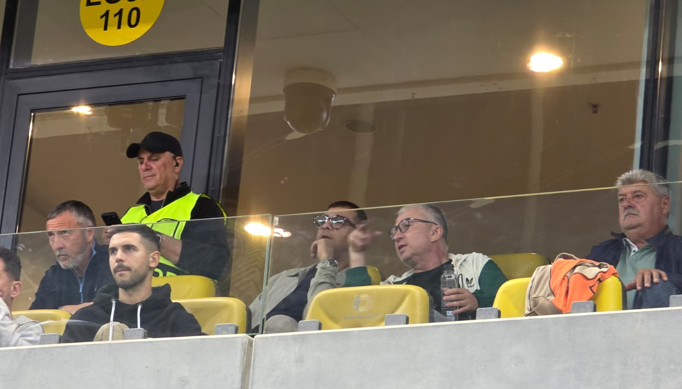 Dan Petrescu, supervizor la revenirea lui Reghecampf în FCSB – Oțelul! A stat în lojă, la câțiva metri de Gigi Becali și Mihai Stoica