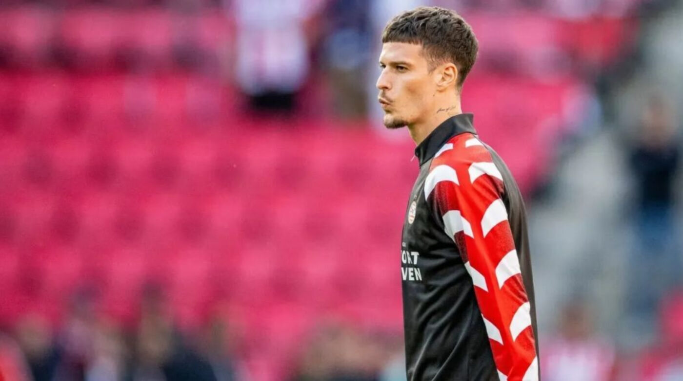Dennis Man, criticat înaintea meciului cu FC Porto! Fostul internațional olandez s-a săturat: „El și Bajraktarevic sunt ranchiunoși. PSV să folosească tinerii în locul lor”