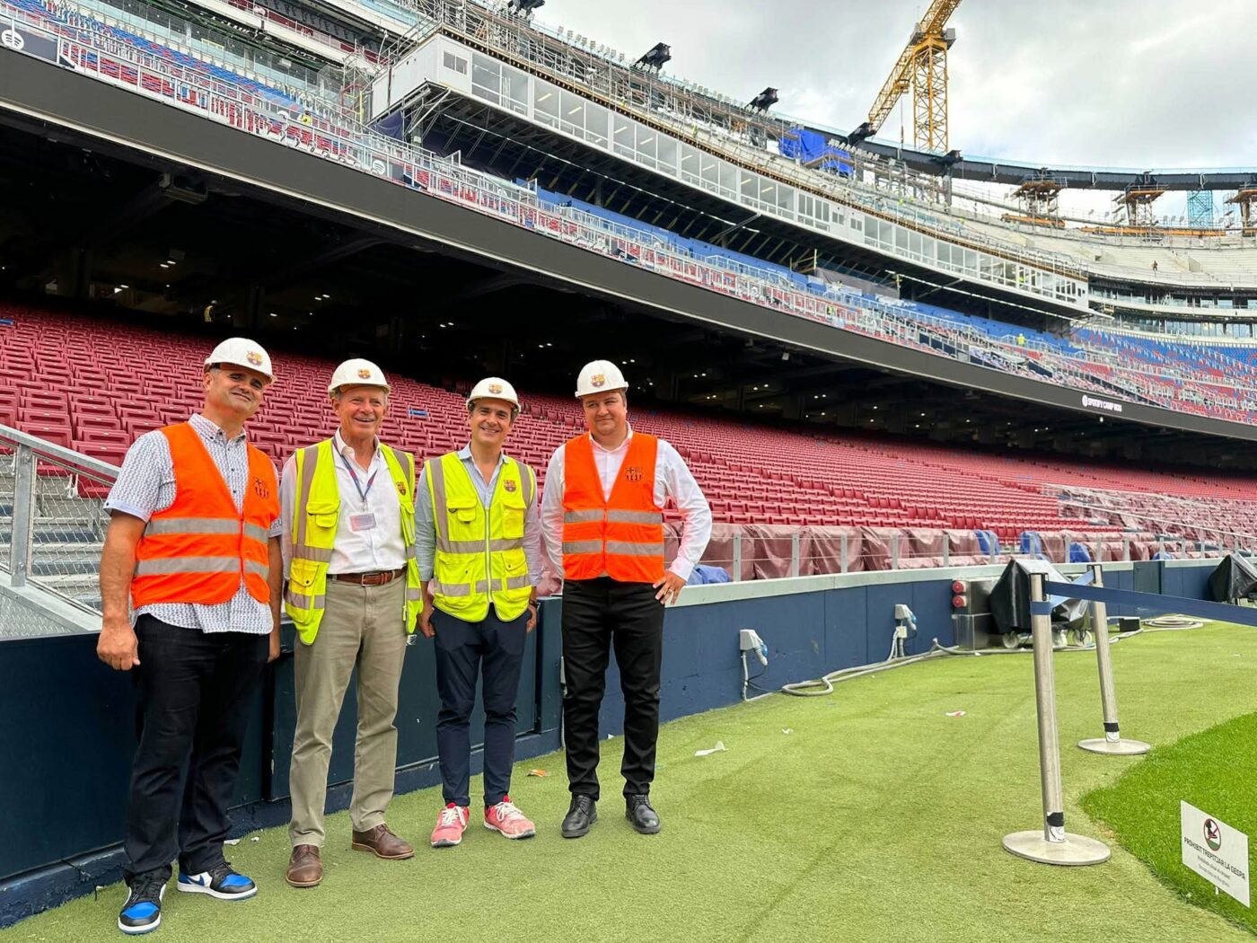 Lovitura anului! CS Dinamo a bătut palma cu Barcelona iar Joan Laporta vine în România după întâlnirea de pe Camp Nou. EXCLUSIV