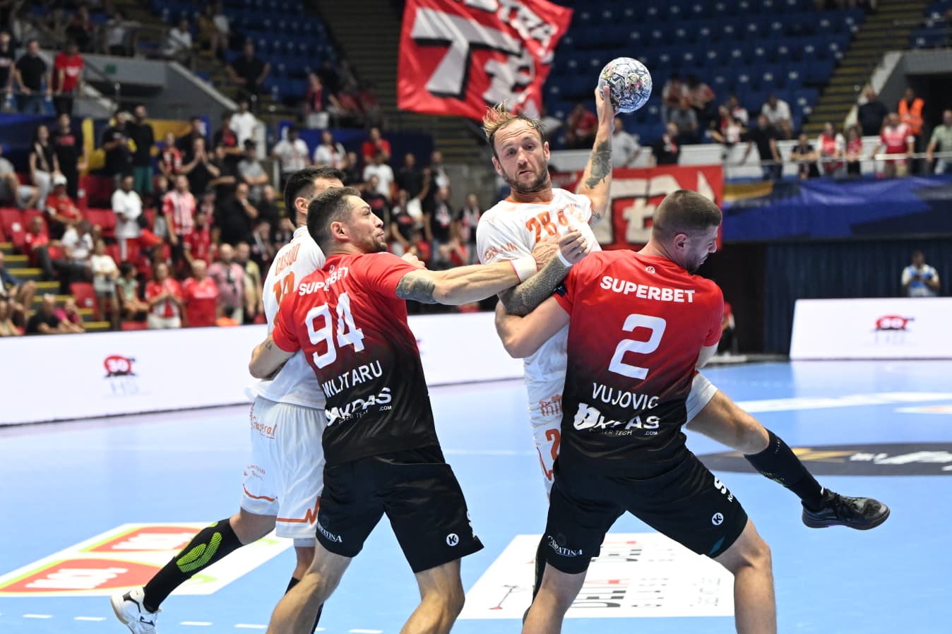 Dinamo joacă meciul anului în Liga Campionilor. Toate evenimentele, LIVE TEXT, pe ProSport. Calculele calificării înaintea „finalei” de pe terenul lui Montpellier