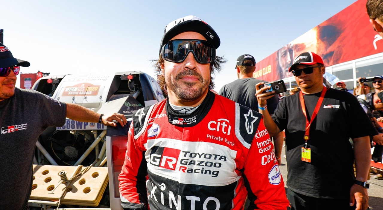 Dacia îl trimite pe Fernando Alonso la Dakar! Spaniolul va pilota mașina care a câștigat în 2026
