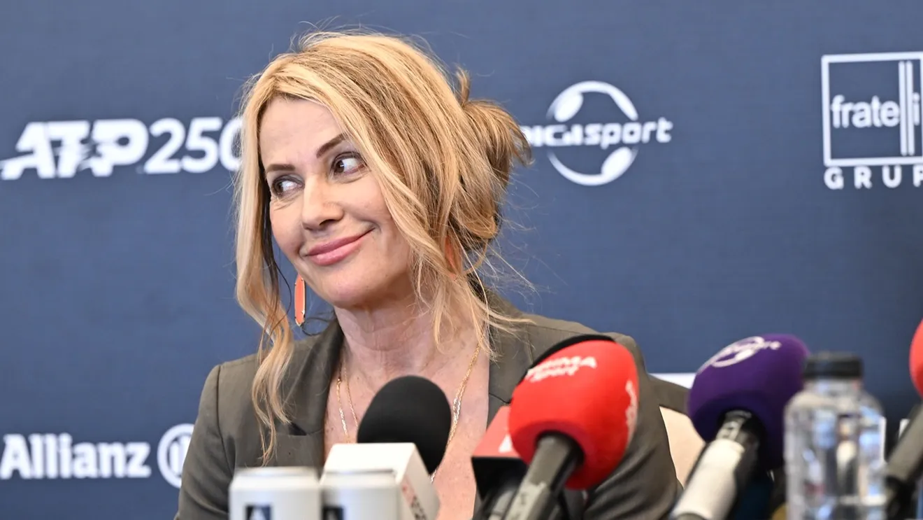 Francezii readuc în atenție drama Nadiei Comăneci! Supravegherea Securității, fuga din România și viața din SUA: „Am vrut să fiu perfectă”