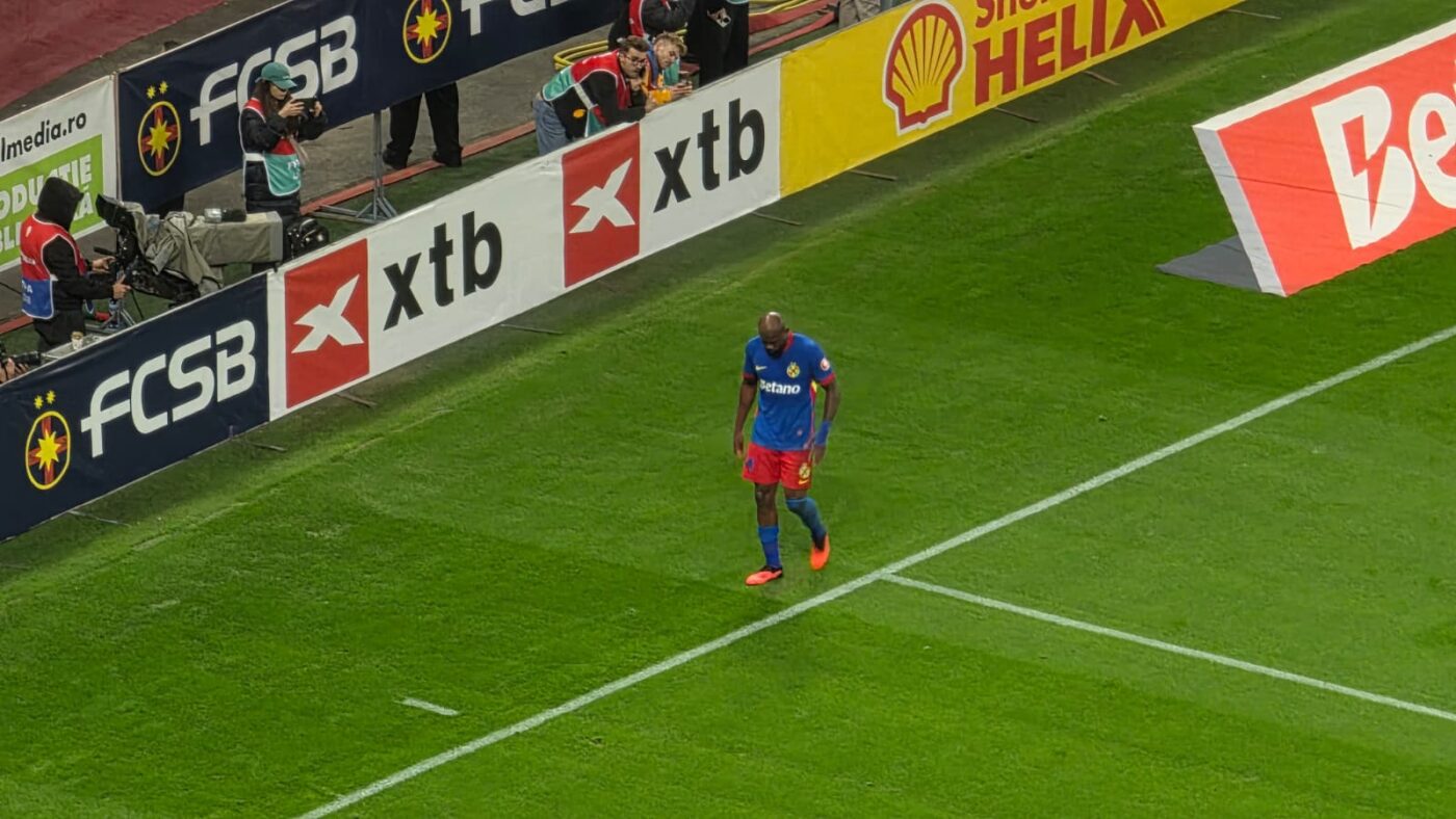 Accidentare sau supărare? Garita, scos înainte de pauză de Reghecampf în FCSB – Rapid