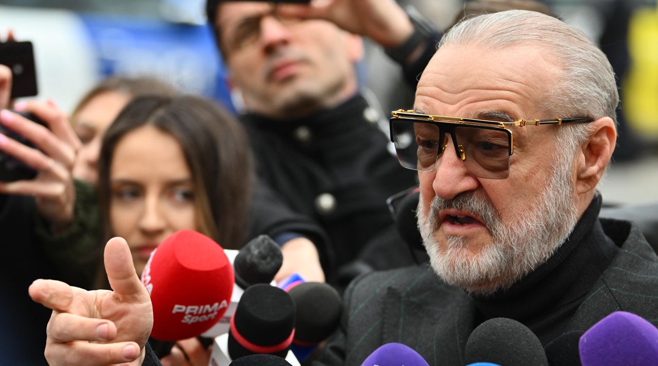 Gigi Becali l-a acuzat pe Viorel Păunescu în scandalul Steaua! Misterul celor 9.300.000 de dolari și actele pe care a promis să le arate