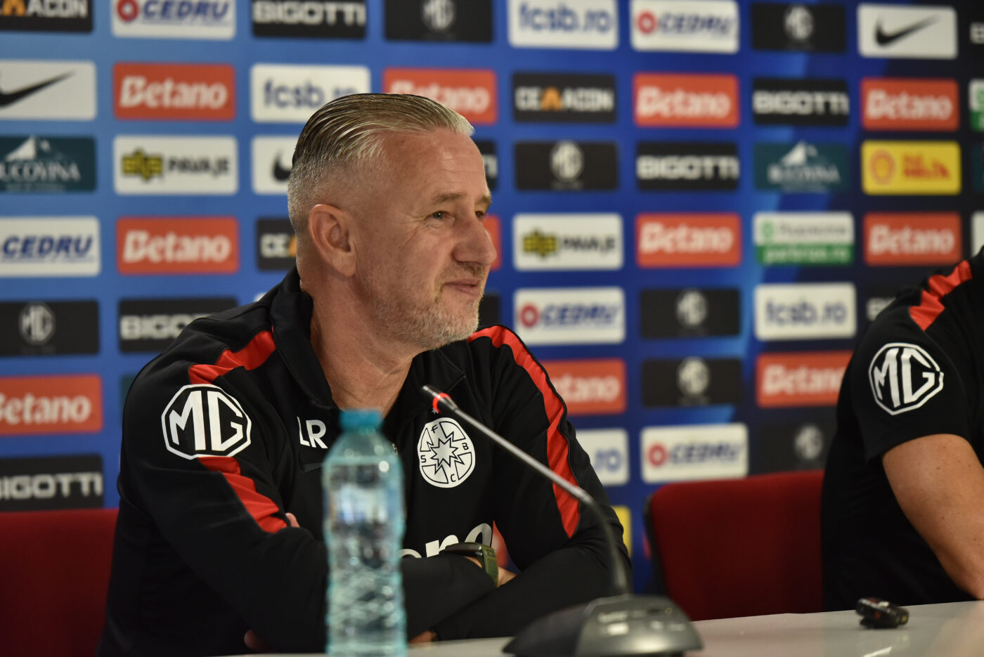 Laurențiu Reghecampf, Live conferință de presă înainte de FCSB – Rapid. Cele mai tari declarații ale antrenorului sunt aici de la 13:15