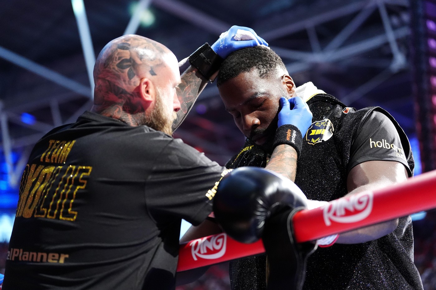 Lovitură de teatru în box! Un fost campion mondial a scăpat de suspendare după ce a picat testul antidoping