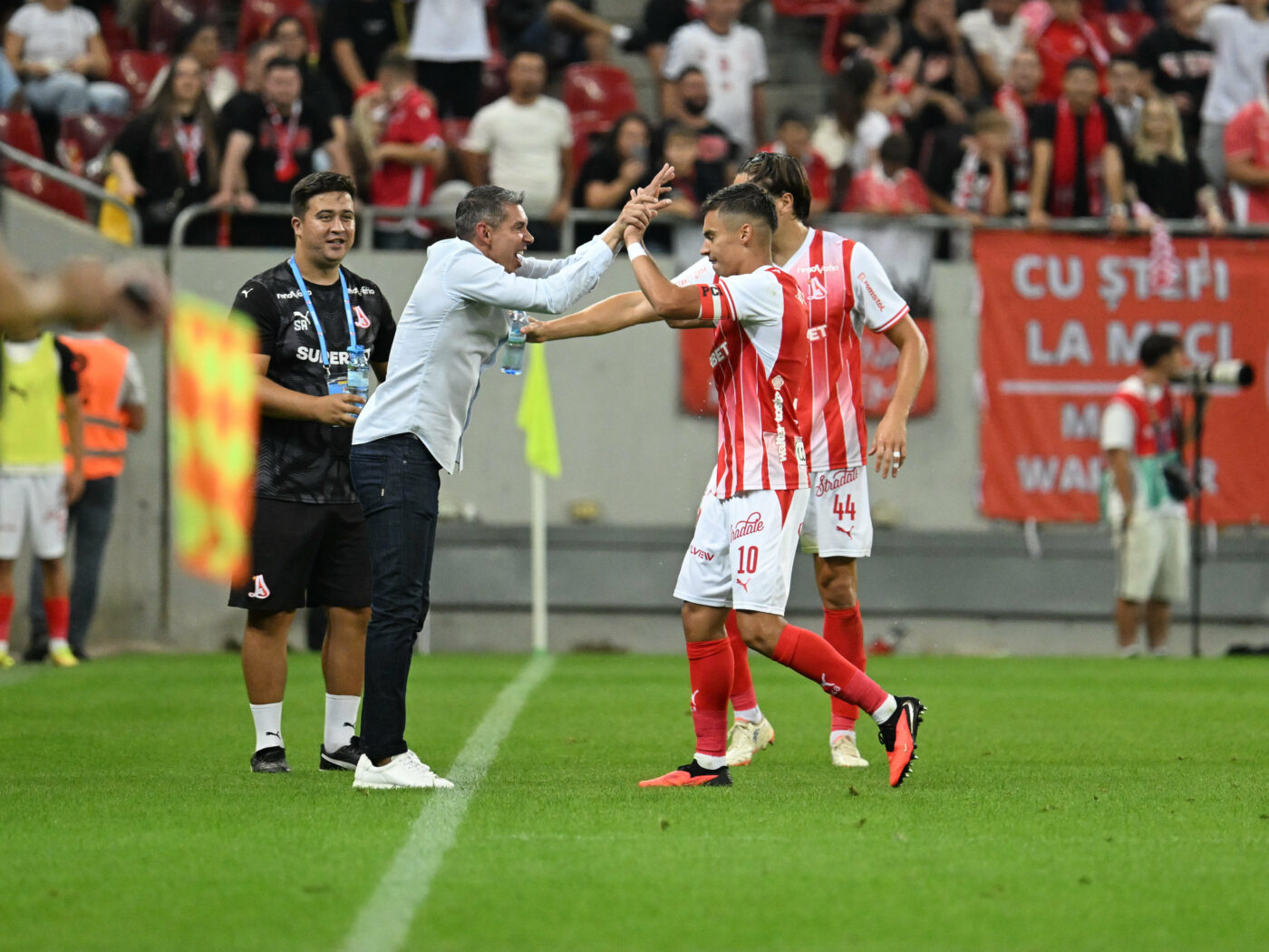 Legenda lui Dinamo spune că Nuno Campos „ne-a făcut să visăm din nou la titlu” dar avertizează: „Nu-l văd prea mult prin România pe acest jucător!”. EXCLUSIV