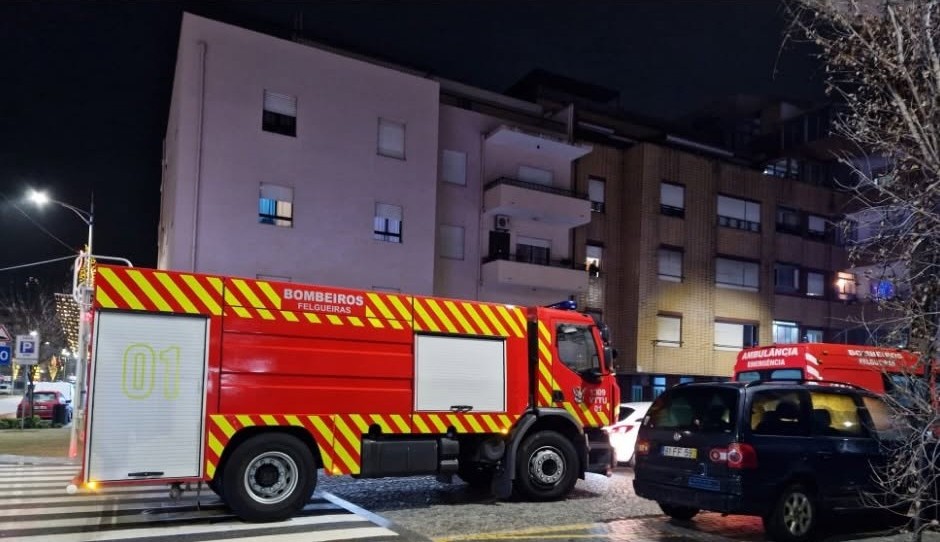 Leo Teixeira de la Petrolul Ploiești, regele driblingurilor în Superliga, victima unui incendiu cu trei mașini de pompieri! „Operat de urgență pentru refacerea țesuturilor”. EXCLUSIV