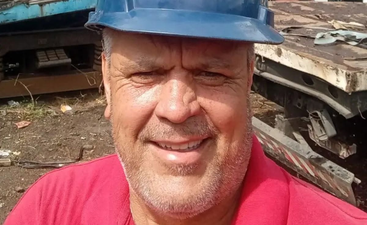 Marele campion a ajuns să vândă fier vechi: „Tai vagoane de tren abandonate”