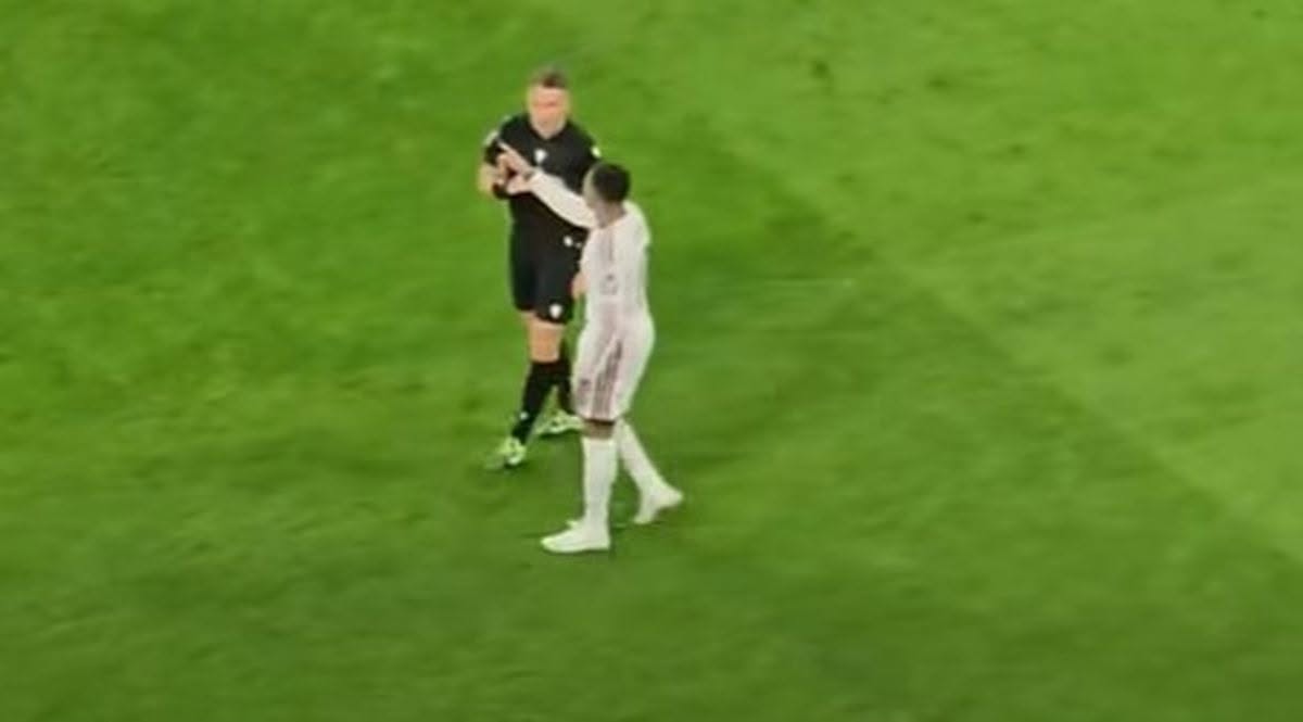 Ce nu s-a văzut la TV: Kylian Mbappe s-a dus glonț la Istvan Kovacs la pauza meciului Real Madrid – RB Leipzig! În Superliga i-ar fi dat cartonaș roșu!