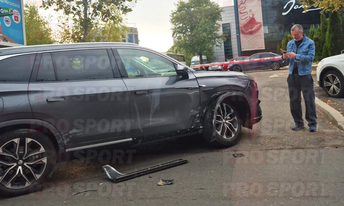 Mihai Stoica a făcut accident și mașina e daună totală. Imagini de la locul impactului. „Sunt nevinovat 100%”. EXCLUSIV