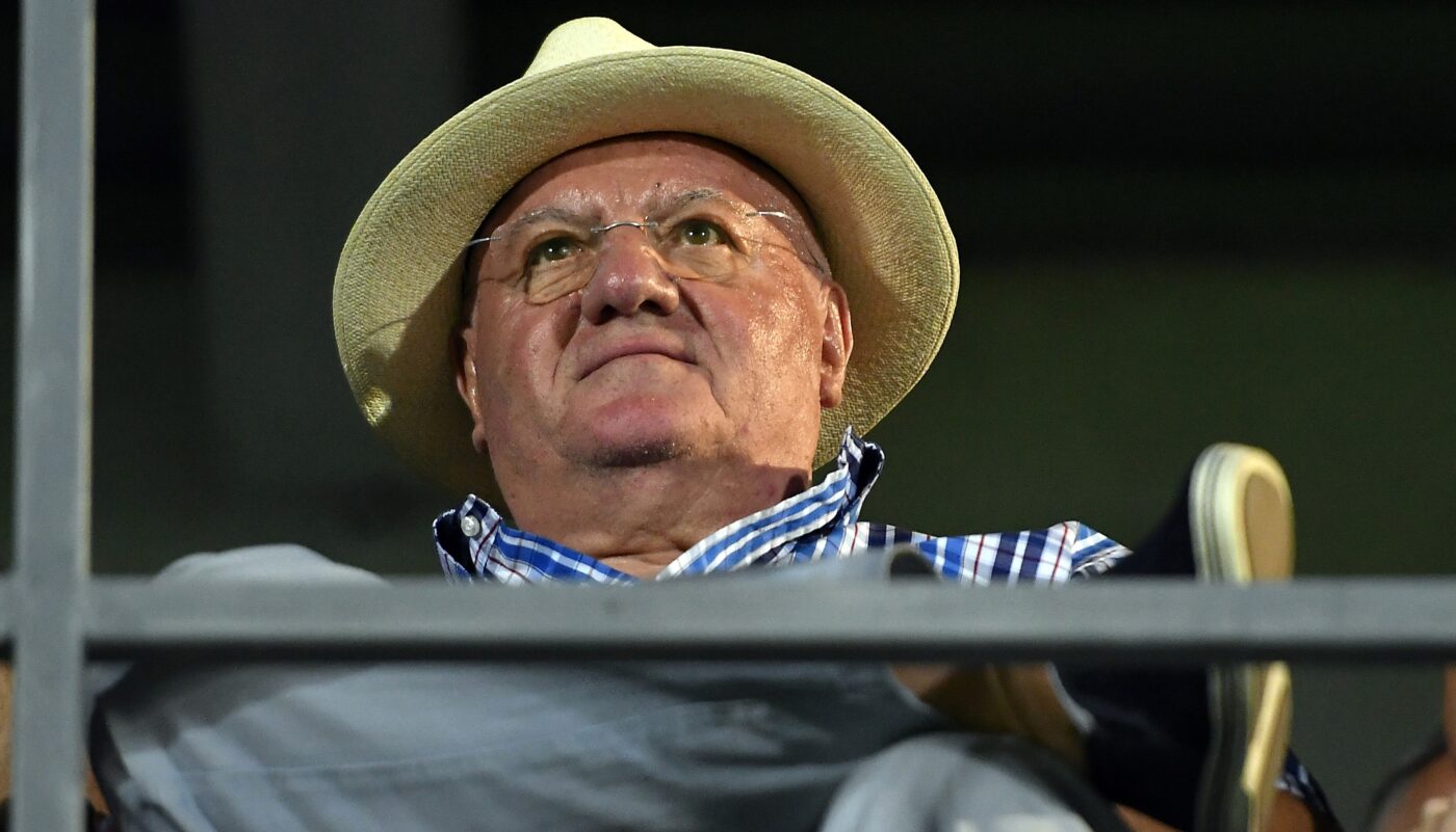Mitică Dragomir: „Interziși pe viață pe stadion! Pui poză cu el și nu mai are voie să intre”
