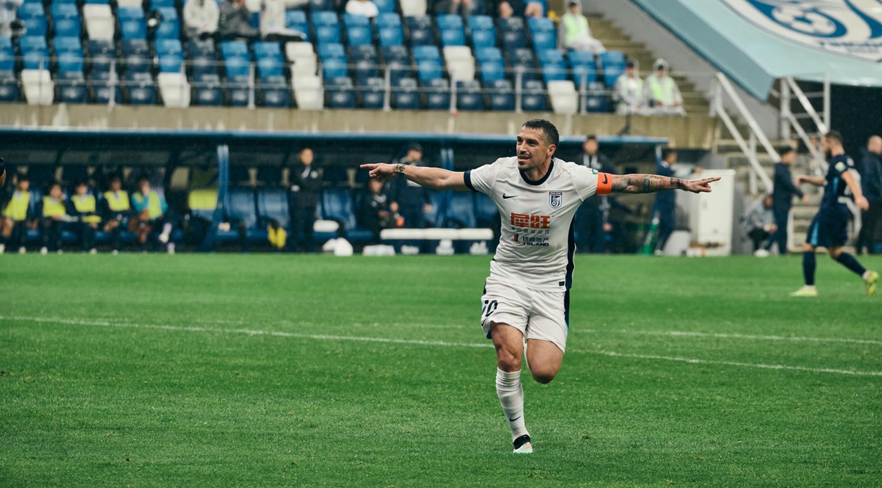 Chinezii l-au pus pe Nicolae Stanciu pe lista celor mai buni fotbaliști din campionat! Cifrele impresionante ale românului