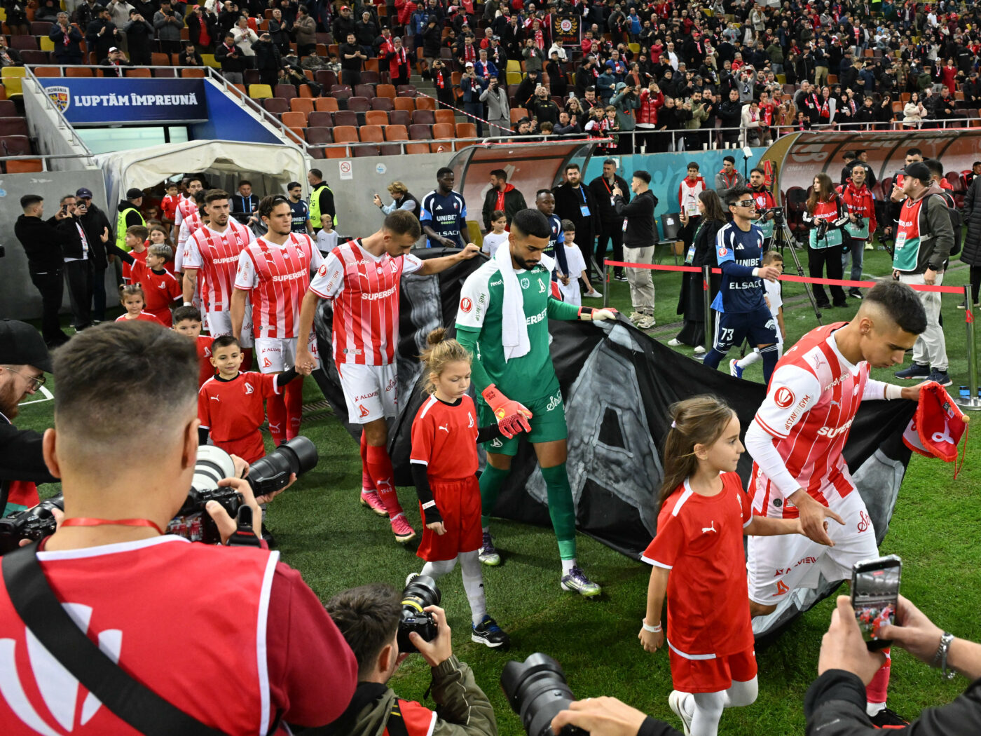 Pierdere de ultim moment pentru Dinamo! Ce s-a întâmplat cu mijlocașul la 2-0 cu FC Botoșani. EXCLUSIV