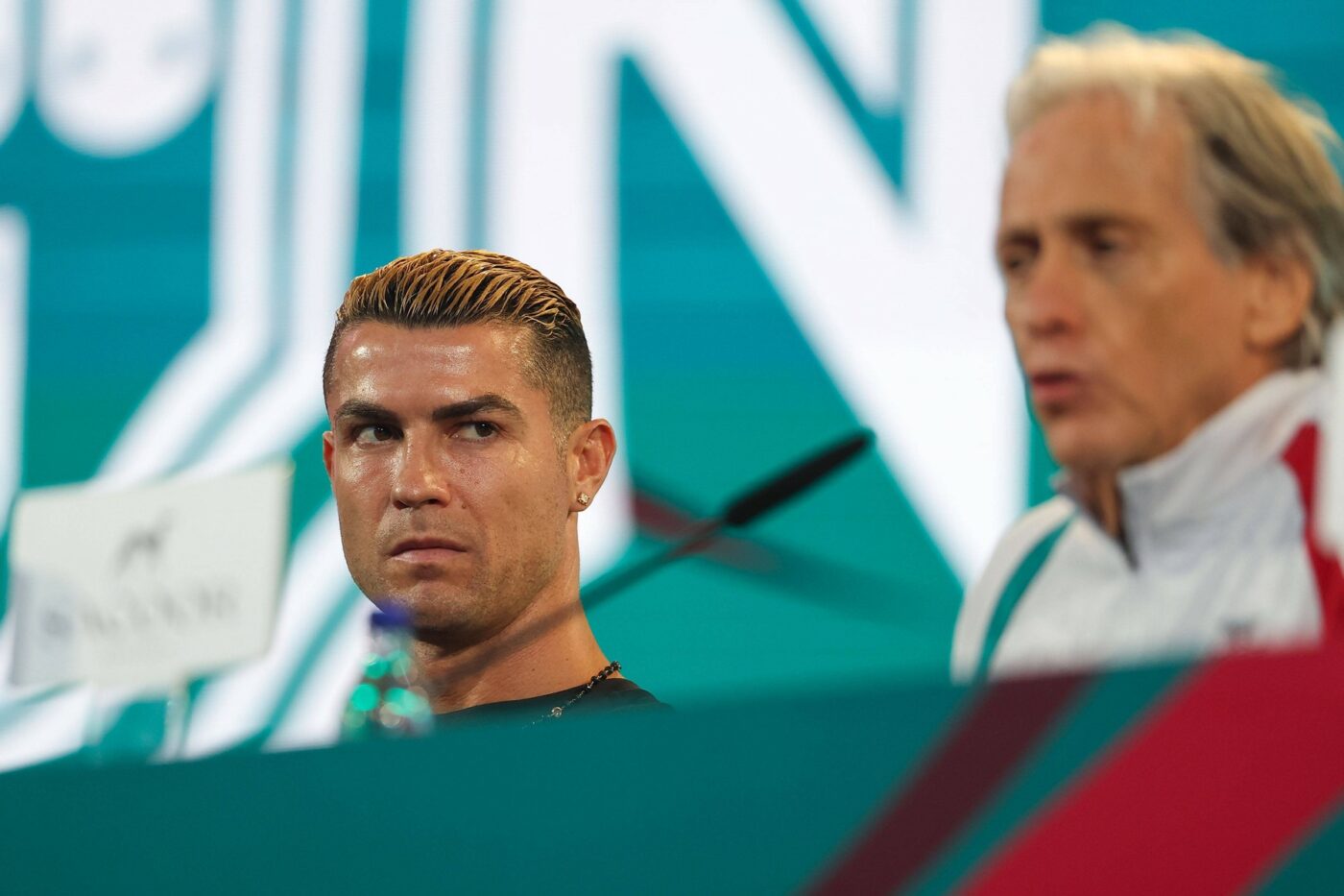 Atac cu talpa la Jorge Jesus după ce „l-a trădat” pe Cristiano Ronaldo: „Un idiot!”