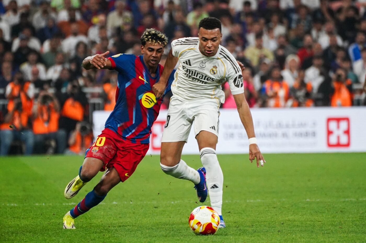 Barcelona – Real Madrid Live Text Online, de la 22:00, în etapa 10 din La Liga. Echipele de start. Catalanii sunt lideri, cu 6 puncte în plus față de eterna rivale