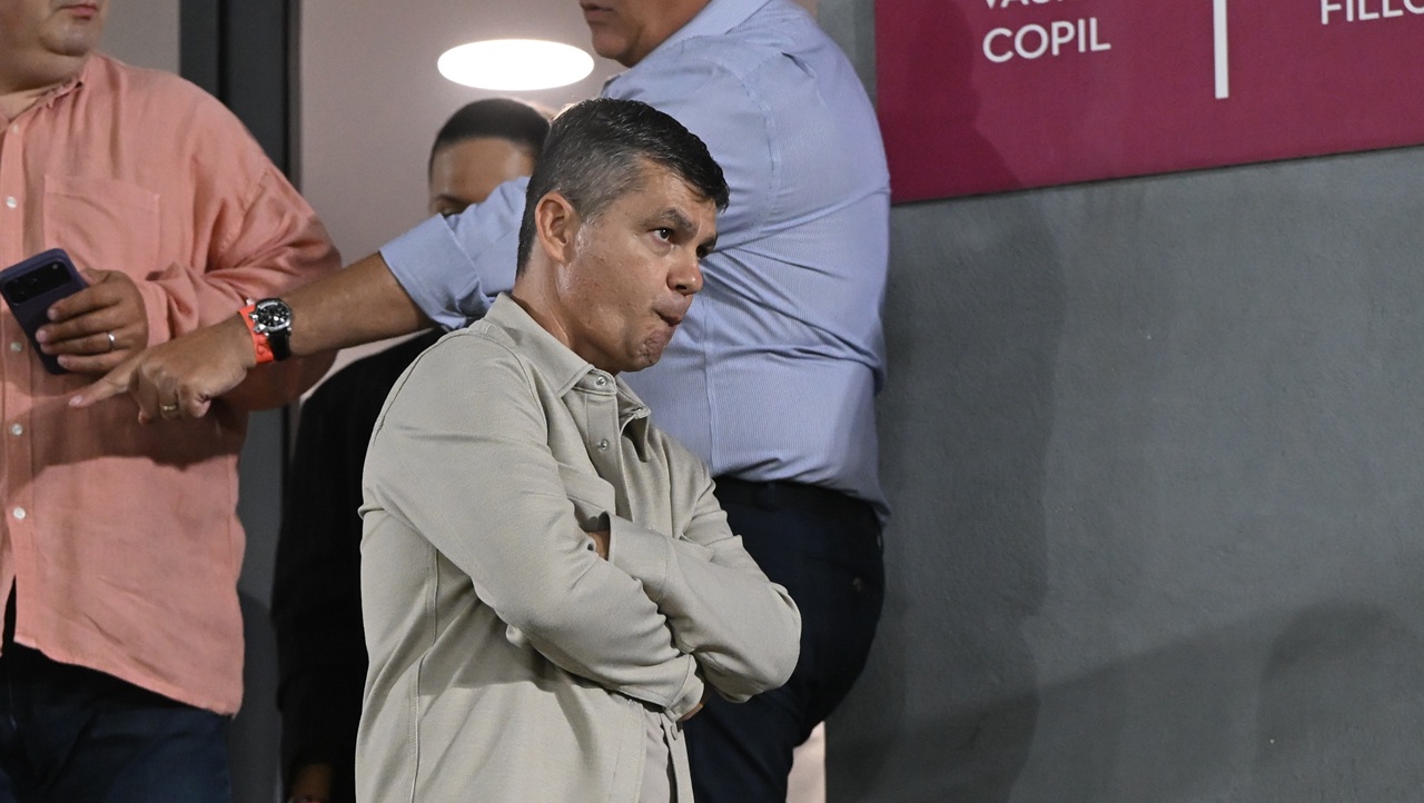 Robert Niță îl provoacă insinuant pe Săpunaru: „Dacă vrea să desfacem puțin ambalajul, nu am nicio problemă!”