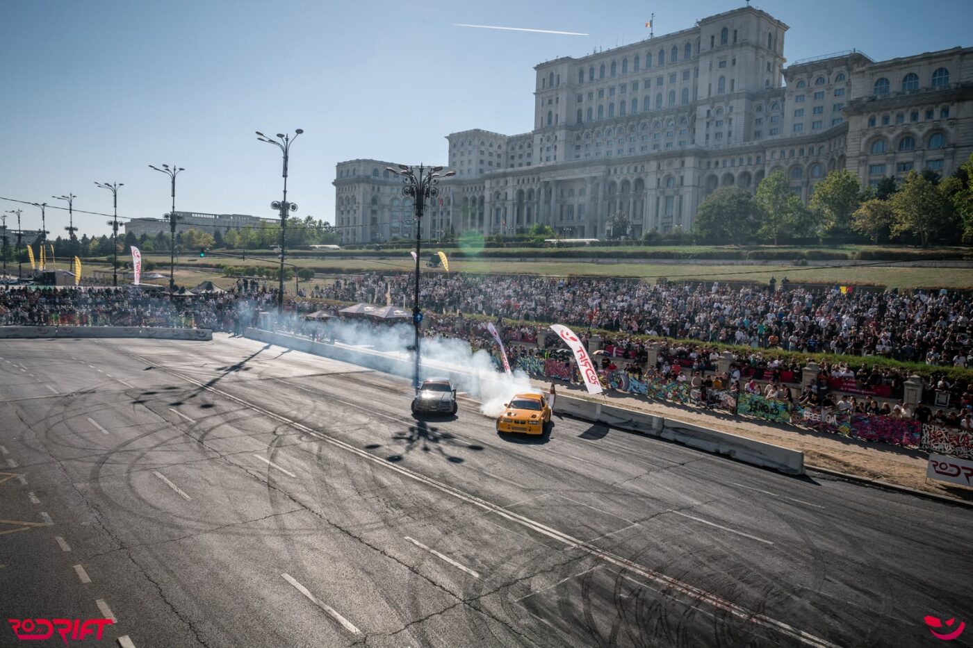 Spectacol total în Piața Constituției: peste 10.000 de spectatori, două zile de adrenalină și un nou campion național la drift
