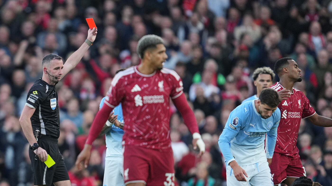 Scandal monstru după Liverpool – Manchester City 0-3! Un cartonaș roșu controversat: „S-a grăbit!”