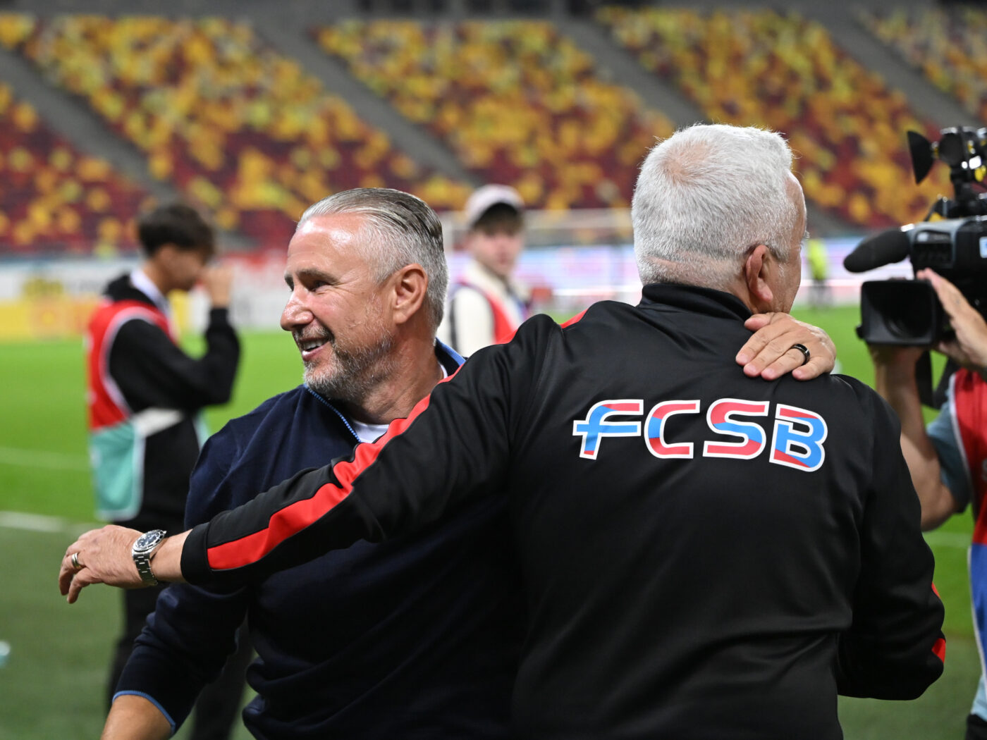 Schimbare importantă la FCSB! Ce s-a întâmplat la primul meci cu Laurențiu Reghecampf pe bancă