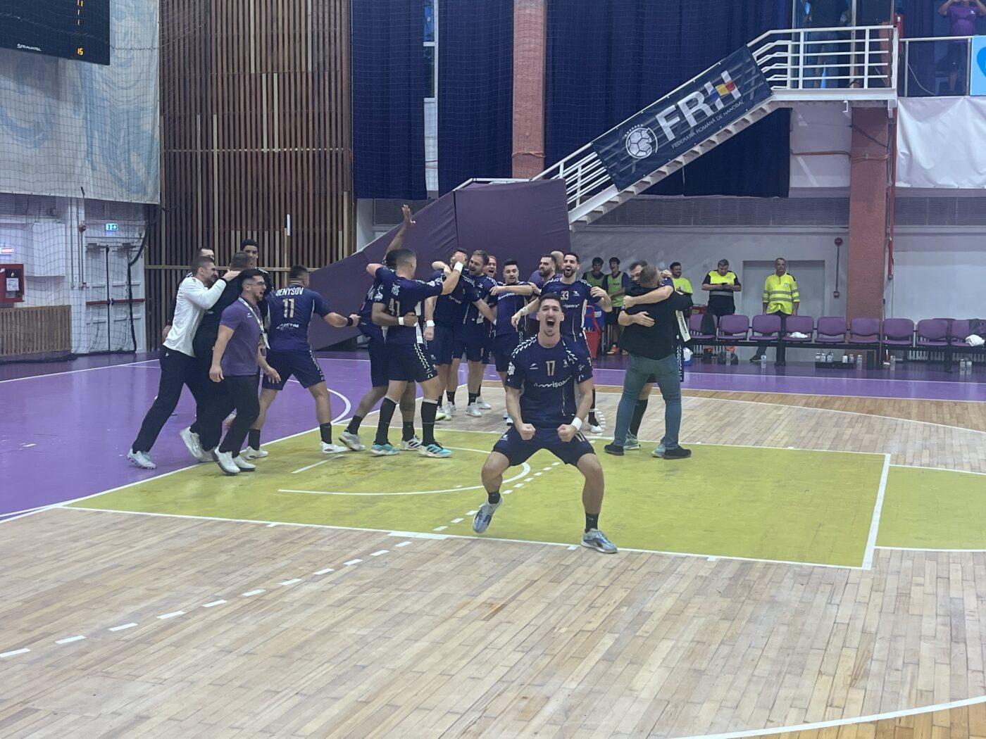 SCM Poli Timișoara a produs surpriza Ligii Zimbrilor și a învins-o pe campioana Dinamo. Reacția lui Paulo Perreira după înfrângere
