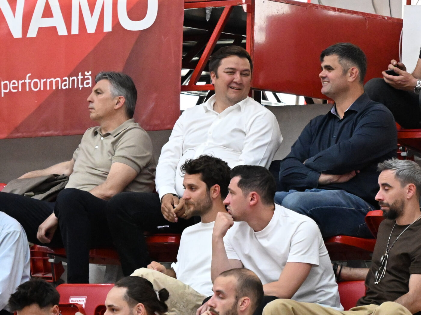 Secretul care a dus-o pe Dinamo printre granzii Europei: „O calificare fantastică, el le-a transmis spiritul de învingători!”. EXCLUSIV
