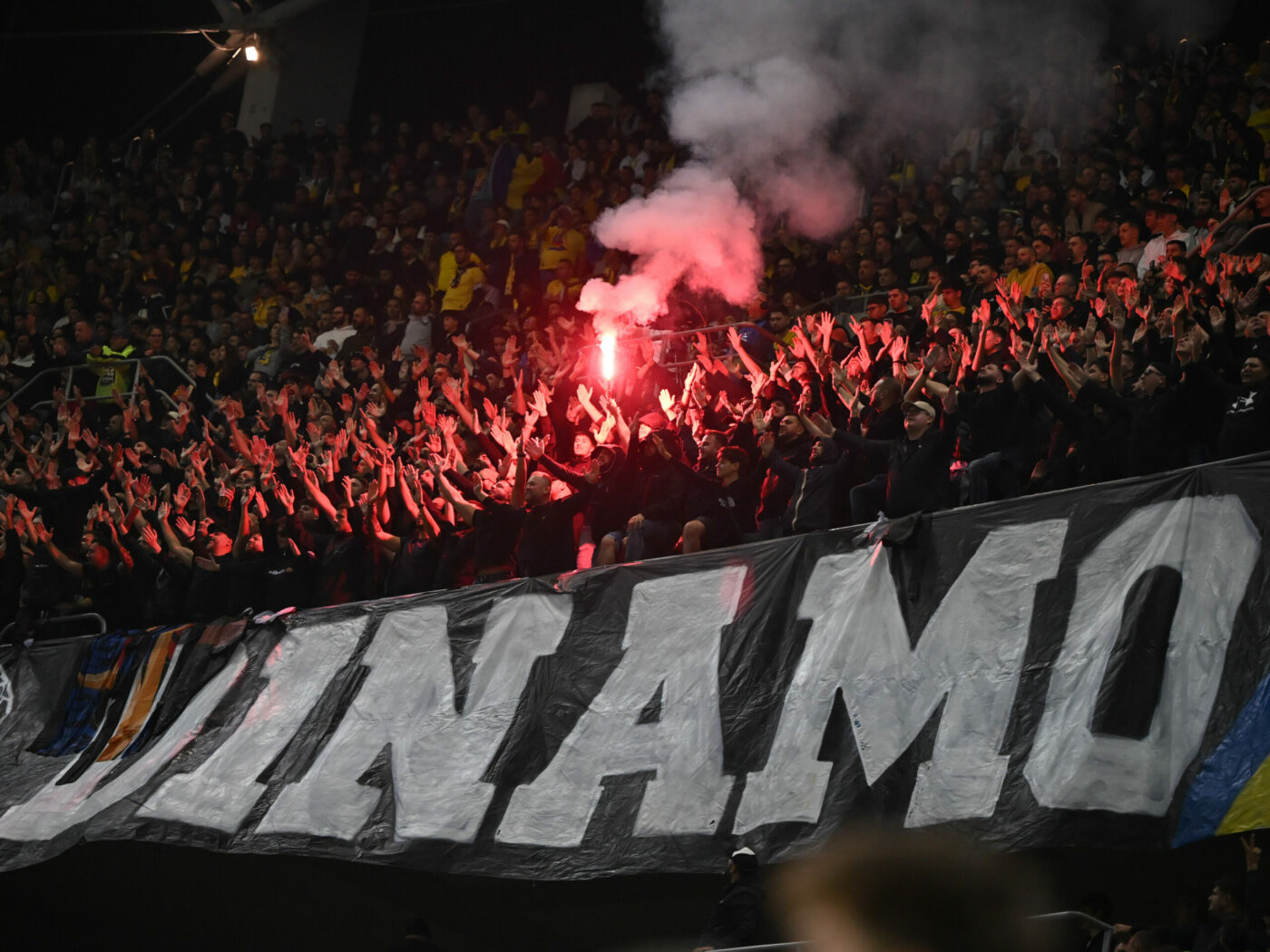 Sepsi – Dinamo, echipele de start! Cu ce titulari apără Nuno Campos locul 1 în Superliga. Cronica live de la 21:00
