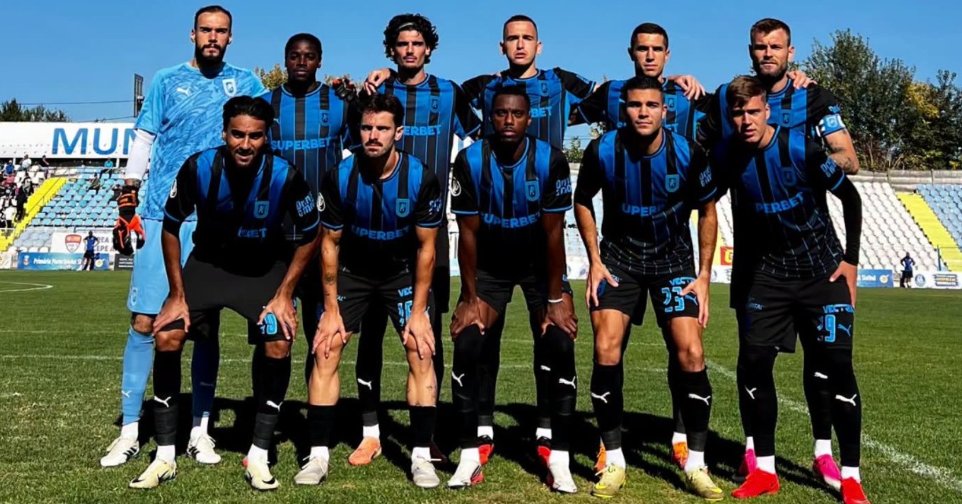 Universitatea Craiova bate cu 4-0, iar Elisor face „dubla” sub privirile lui Mihai Rotaru